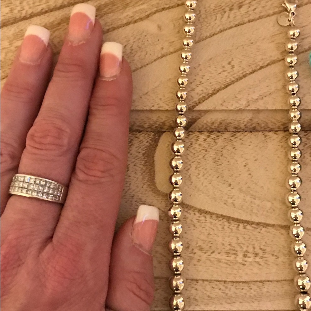 Tiffany & Co sterling silver graduated necklace